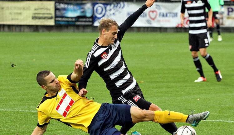 Na podzim hrála Opava na Střeleckém ostrově v dresech Dynama