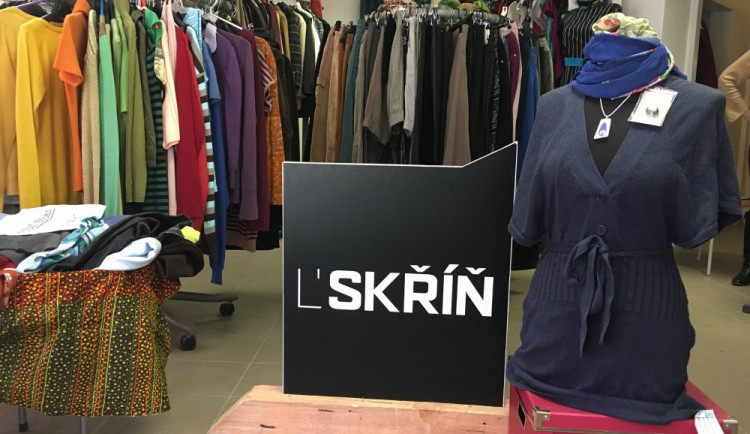 L´Skříň butique v Českých Budějovicích.