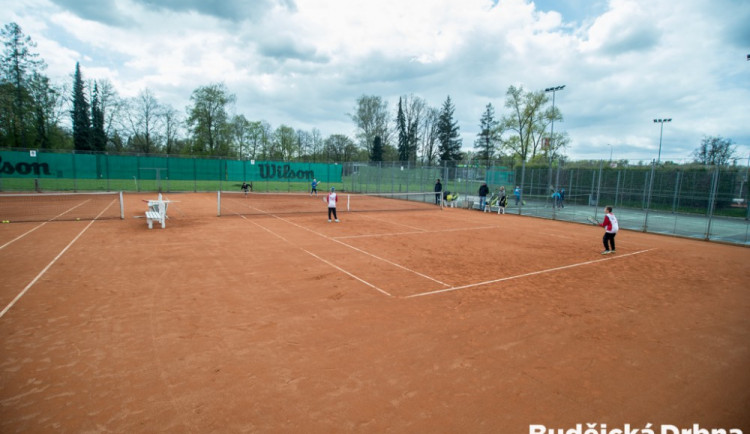 Výběr jižních Čech v tenisovém trojutkání dvakrát těsně prohrál a skončil třetí