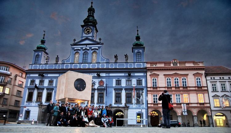 Týden v sobě je jedinečný projekt, který nejen oživí srdce Českých Budějovic, ale i aktivně zapojí obyvatele města.