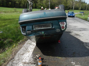 Dopravní nehoda v Jeníně u Dolního Dvořiště.