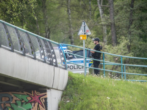 Policie na několik hodin uzavřela budějcký park. Hledala prý ozbrojenou osobu.