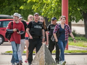 Policie na několik hodin uzavřela budějcký park. Hledala prý ozbrojenou osobu.