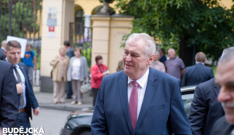 Prezident Miloš Zeman navštíví druhý červnový týden Jihočeský kraj