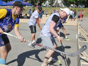 Pouliční hokej se v podobě kvalifikačního turnaje Red Bull Urban Buly vrátil do Českých Budějovic.