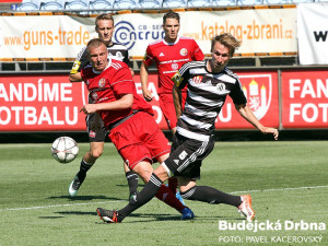 Pavel Novák střelu Martina Motyčky zblokoval