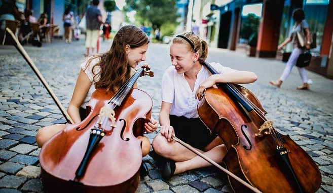 Malí velcí filharmonici.