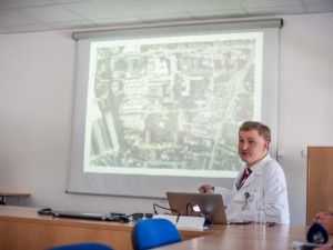 Stavbu oddělení urgentního příjmu, emergency, slavnostně zahájila včera, ve středu 31. května Nemocnice České Budějovice.