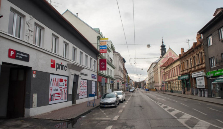 LED osvětlení je na Rudolfovské třídě