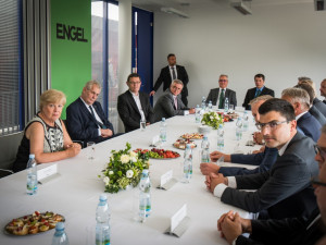 Miloš Zeman v kaplické firmě Engel.