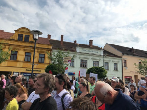 Beseda Miloše Zemana s občany v Kaplici.