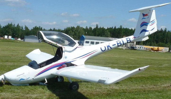 V Hosíně havarovalo letadlo.