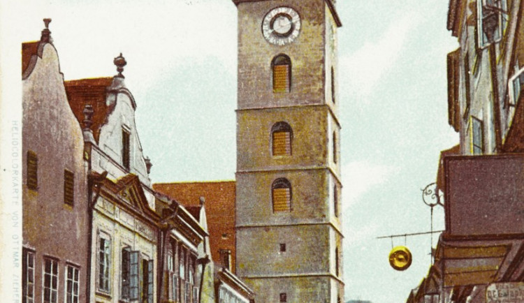 DRBNA HISTORIČKA: Ulice U Černé věže a její proměny