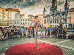 Tomáš Kadlec - Belle Etage na náměstí Přemysla Otakara II.