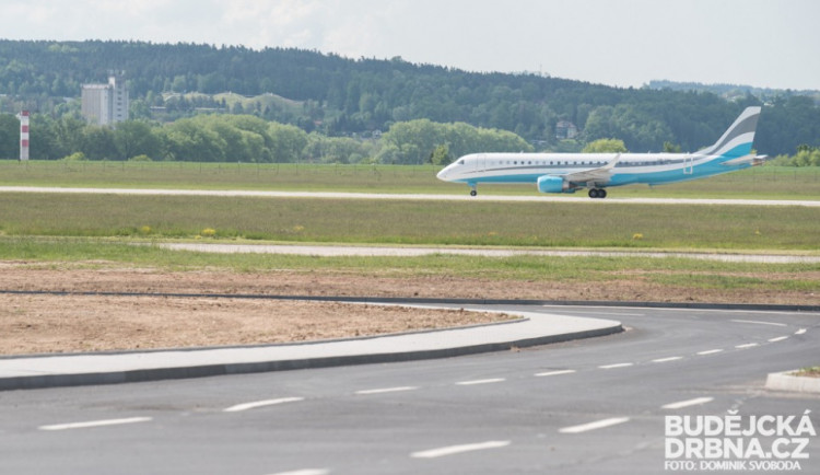 VIDEO: Letiště České Budějovice oslavilo 80 let od svého otevření