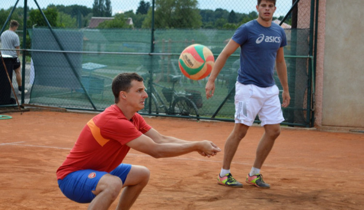 Yauwais Cup vyhrála Rodinná sešlost. Ve finále porazila Sekáče z Radostic v sérii 3:0