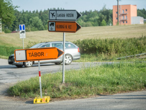 Uzavírka silnice I/3