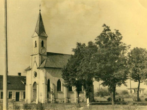 Kaplička v Kněžských Dvorech.