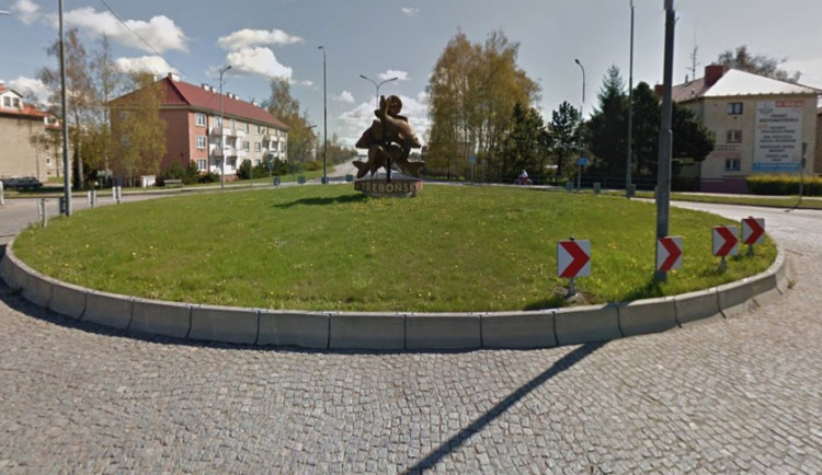 Kruhový objezd v Třeboni