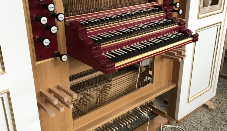 Varhany pro Svatou Horu vznikají v dílně v Borovanech.