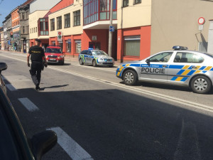 Dopravu na místě řídili policisté