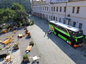 FlixBus vstupuje do české vnitrostátní autobusové sítě, z Budějc do Prahy pojede za 119 korun