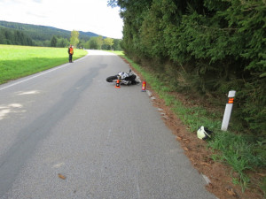 Nehoda motorkáře u Přední Výtoně.