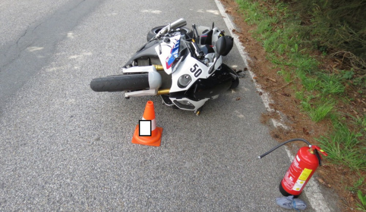 Nehoda motorkáře u Přední Výtoně.