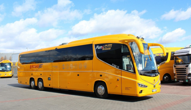 Autobus Irizar i8