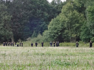 Pátrání po pohřešovaném seniorovi z Orlíku nad Vltavou pokračuje.