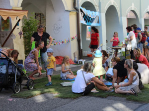 Festival Město lidem, lidé městu nabídne rozmanitý program. Na slepém rameni vznikne pláž