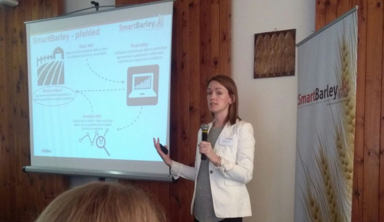 Katie Hoardová, globální ředitelka zemědělských inovací AB Inbev.