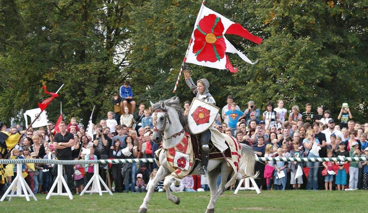 Slavnost Železné a zlaté se uskuteční v pátek 1. a v sobotu 2. září v Českých Budějovicích.
