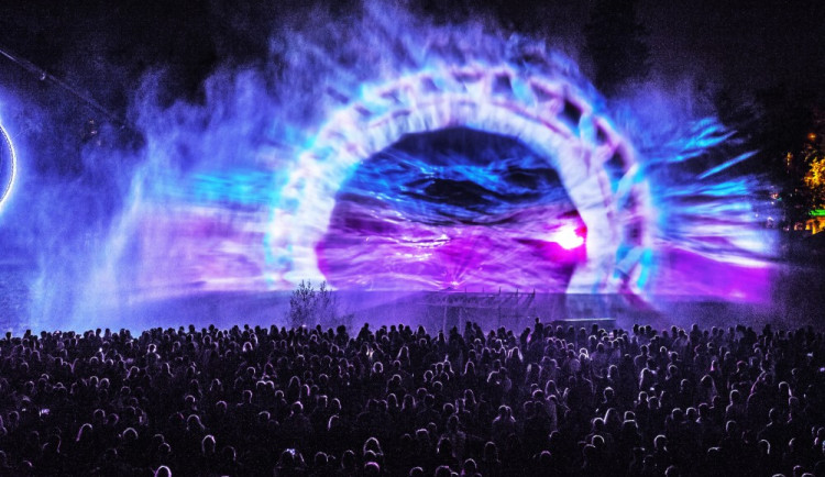 Audiovizuální show.