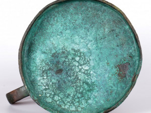 Korbel, který byl nalezen při budování základů nového domu v českobudějovické Jeronýmově ulici.