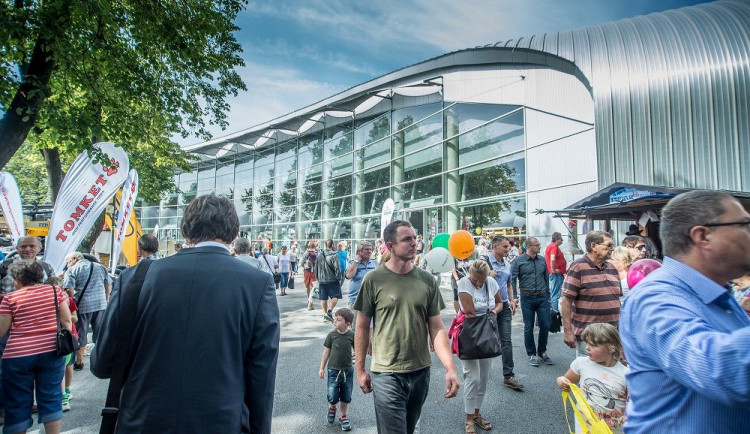 44. ročník Agrosalonu Země živitelka přilákal na českobudějovické výstaviště téměř sto deset tisíc návštěvníků.