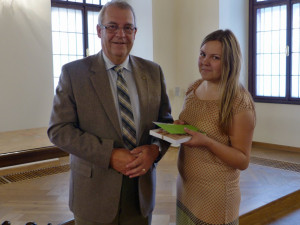 Vyhlášení výsledky čtvrtého ročníku soutěže s názvem Rozkvetlé město.