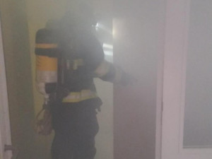 Cvičení jihočeských hasičů v Alzheimer centru a v Senior domě v Českých Budějovicích.