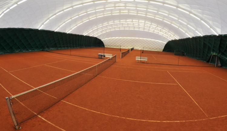 LTC Tonstav-Service nabízí v zimě pět kurtů