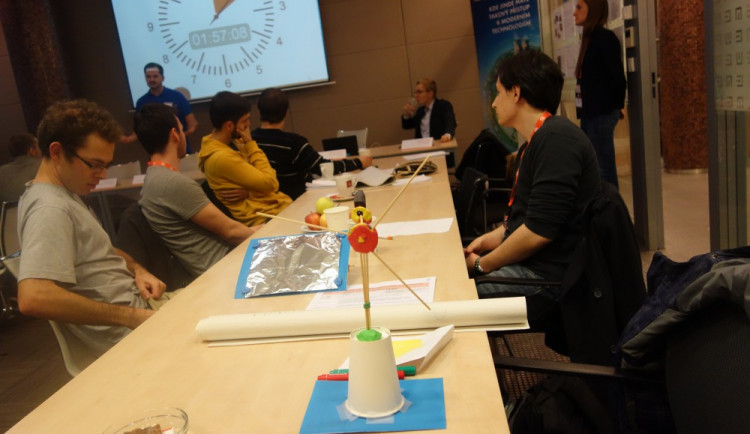 Účastníci maratonu si vyzkouší týmovou práci pod časovým tlakem