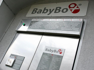 Do babyboxu ve Strakonicích někdo v noci odložil zdravou holčičku