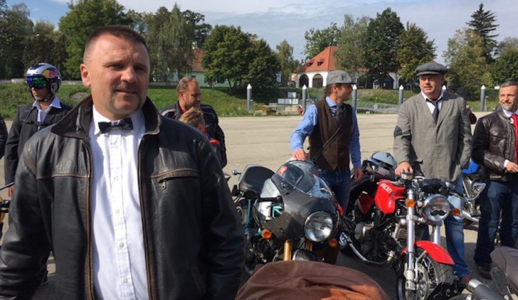 The Distinguished Gentleman’s Ride