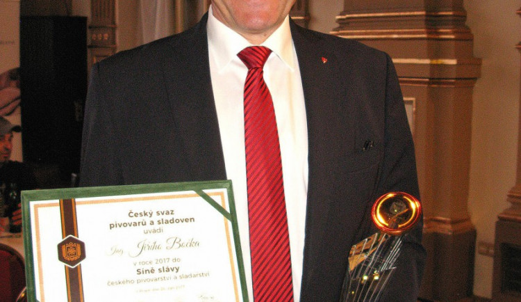 Jiří Boček byl uveden do Síně slávy Svazu pivovarů.