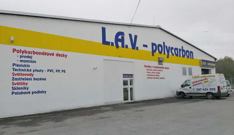 Firma L.A.V. – polycarbon.
