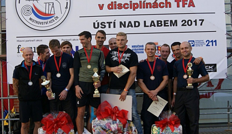 Jihočeští hasiči vyhráli VIII. mistrovství Hasičských záchranných sborů České republiky profesionálních hasičů v disciplínách TFA.