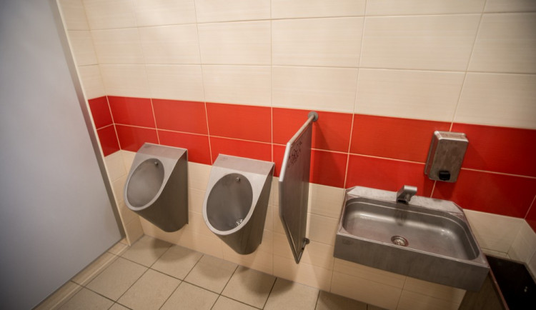 Veřejné toalety ve Stromovce.