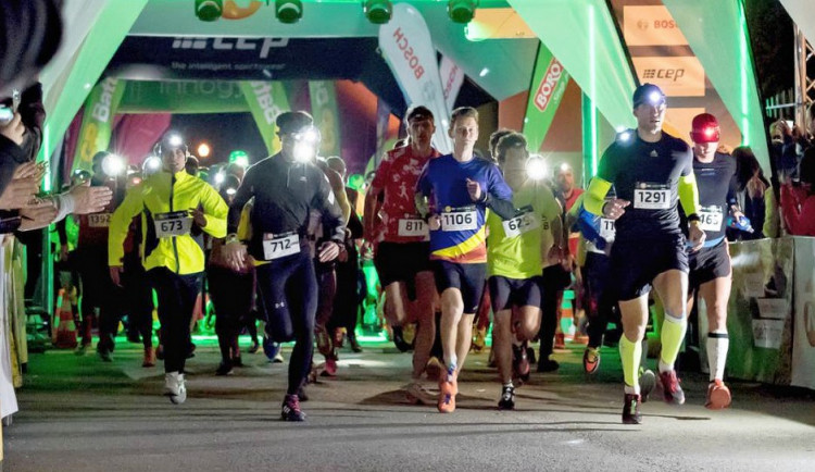 Night Run a Avon běh uzavřou v Českých Budějovicích některé ulice, chodníky a stezky