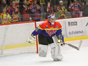 David Gába si vítězné oslavy užíval. Skandovala mu celá hala