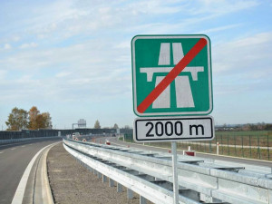 Ředitelství silnic a dálnic otevřelo ve čtvrtek 12. října nový úsek dálnice D3 Veselí nad Lužnicí - Bošilec dlouhý 5,1 kilometru