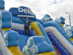 2. jakost slaví první narozeniny.